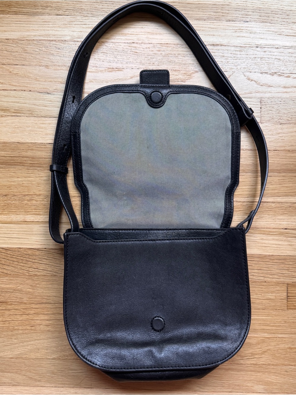 Fossil Wiley Leather Bag- Excellent Condition! - Picture 7 of 16